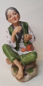 Vintage HOMCO woman figurine #1431 made in Taiwan EUC